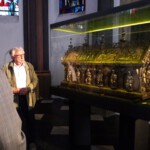 Reliquienschrein mit den Gebeinen der beiden Heiligen Stuitbert und Willeicus in der Basilica St. Suitbertus